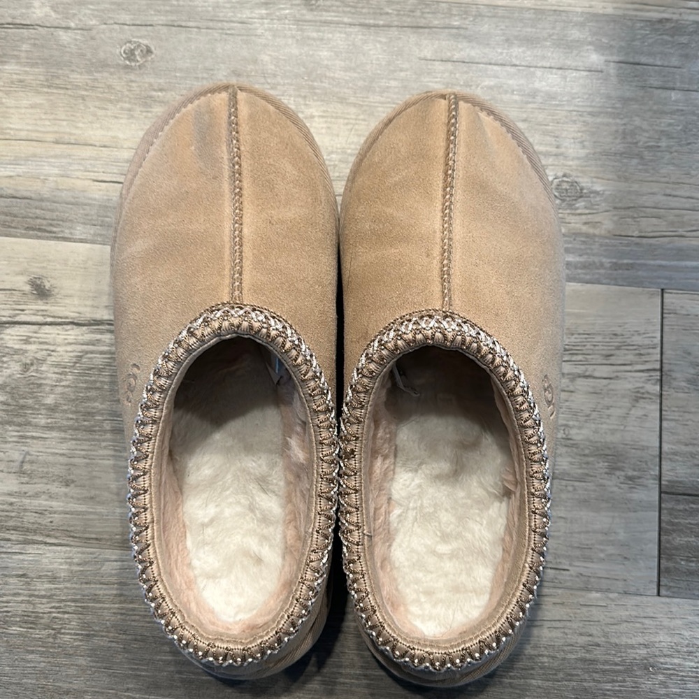 UGG Tasman Clog Slippers in Driftwood